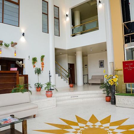 Hotel Viva Inn Yerandwane Kültér fotó
